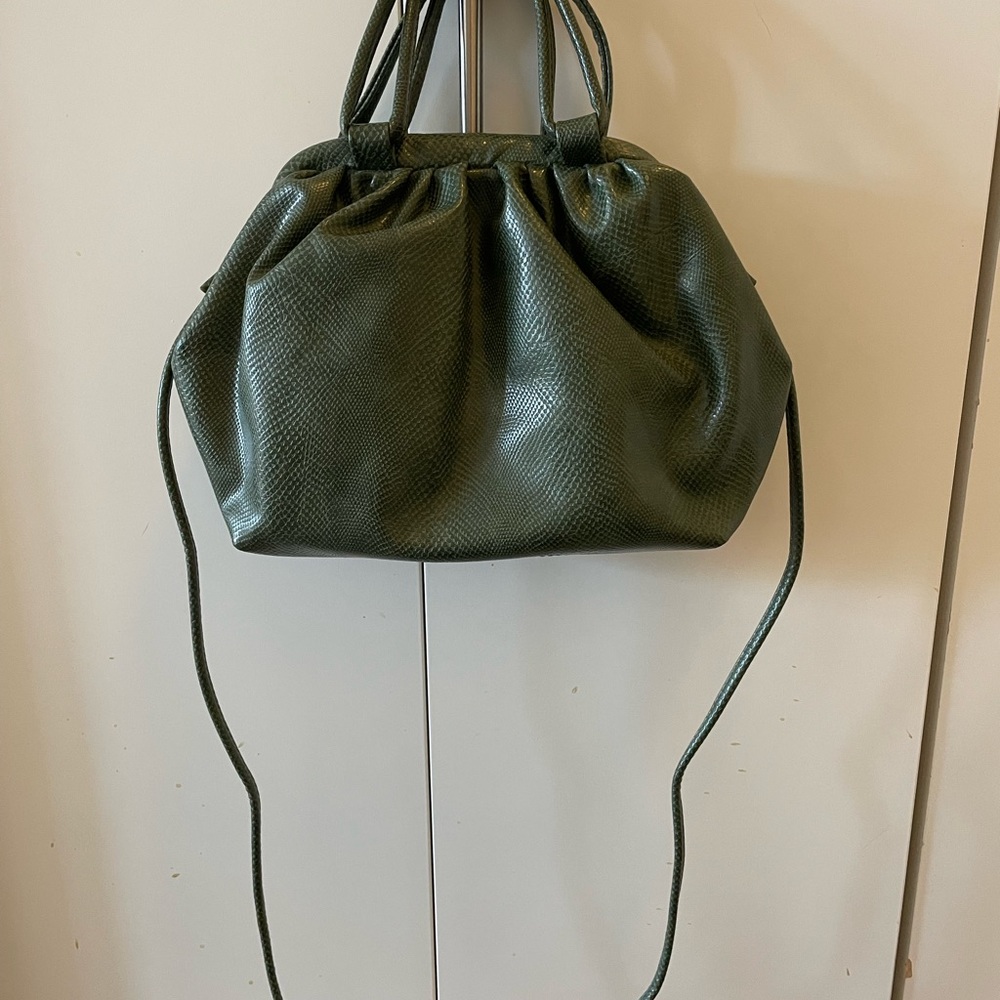 Urban expressions cloud purse